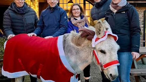 MIT auf dem Weihnachtsmarkt  St. Töniser Obsthof